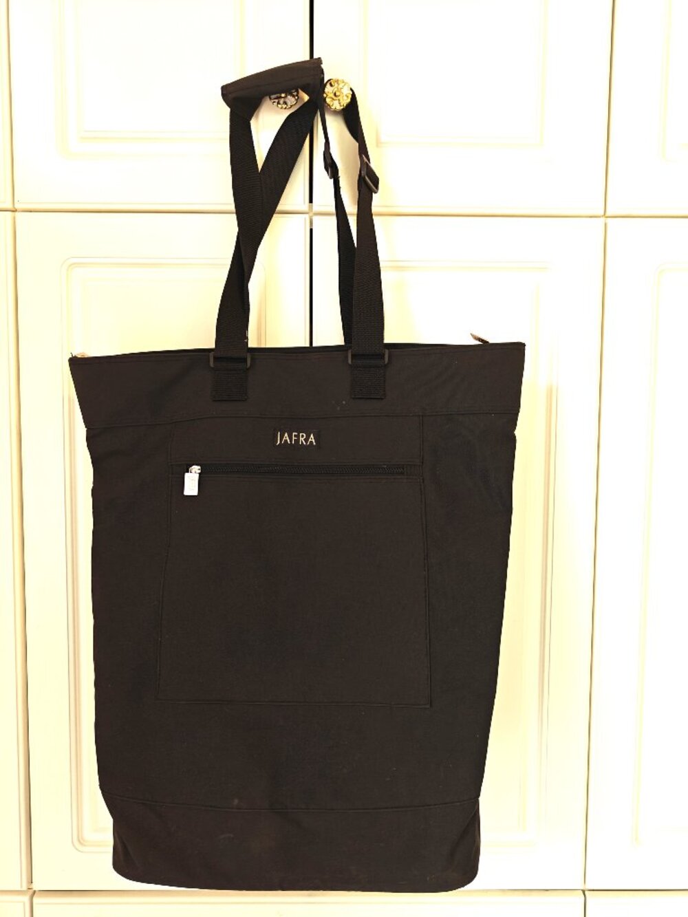 Jafra Black Luggage Bag with Wheels
